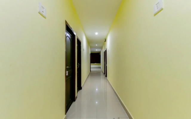 OYO 7771 ERN station