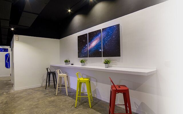 Riccarton Capsule Hotel