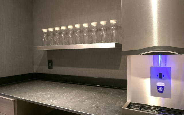 AC Hotel by Marriott Boston North