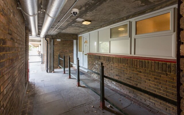 2 Bedroom Flat In Hammersmith Near The Thames
