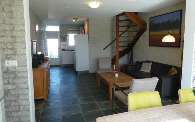 Vacation home Zwaantje #ABB24b
