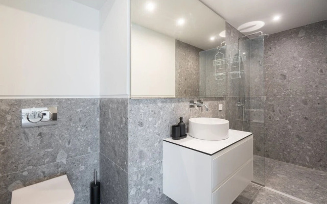 LIV Athinum 1 - Luxury Apartment 3B