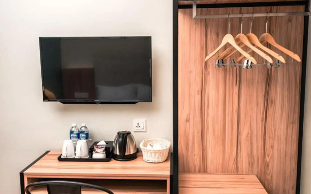 BIG M Hotel