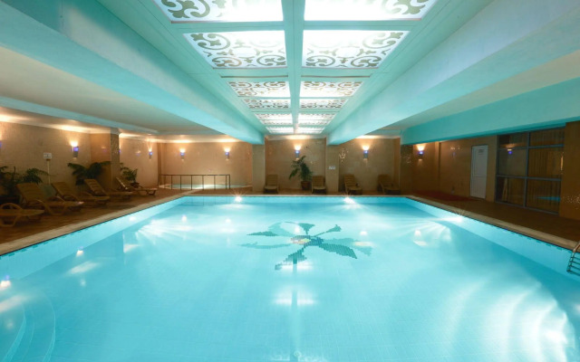 Insula Resort & Spa