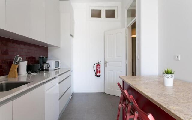 Rato by Central Hill Apartments