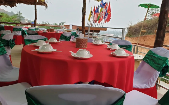Phalan Resort