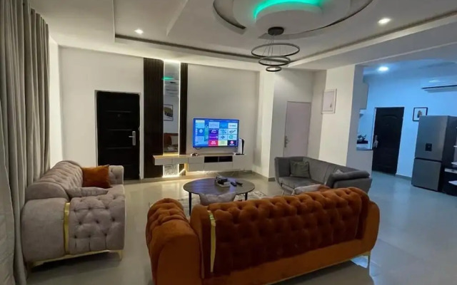 Riviera Court