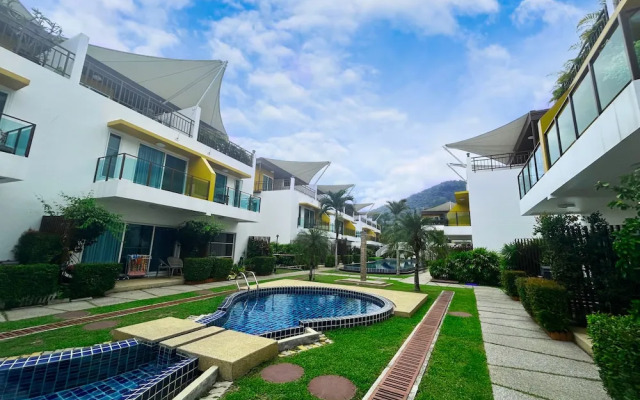 3BR Villa Rooftop Pool Gym Near BeachV28