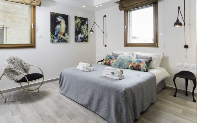 Sweet Inn Apartments- King David Crown