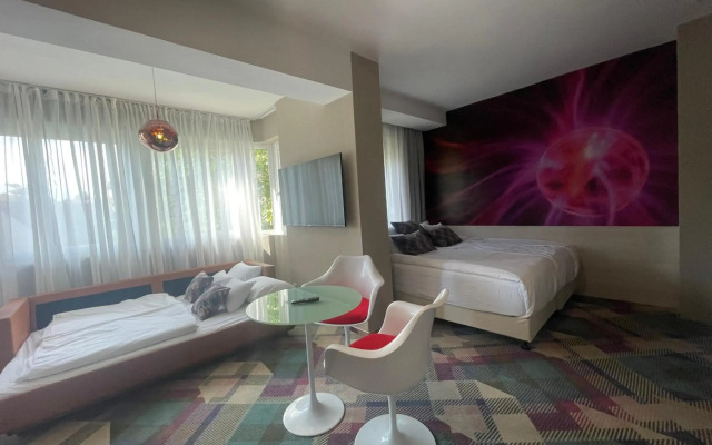 Science Hotel