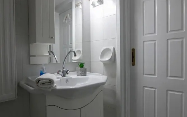 Aias Luxury Apartments