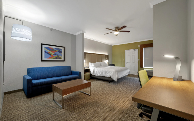Holiday Inn Express & Suites Lufkin South by IHG