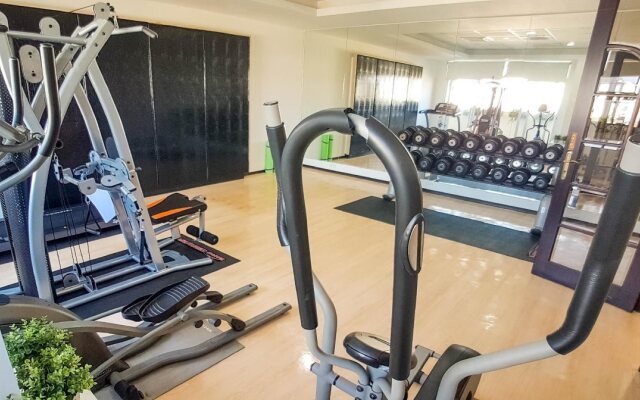 Just Enjoy Business Hotel