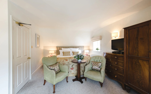 Lords of the Manor Hotel