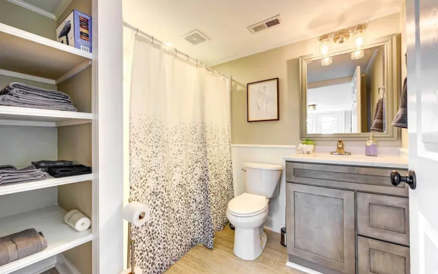 Adorable Charlotte Vacation Rental in Noda!