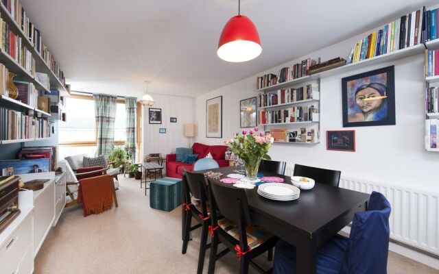 Stunning 2BR Flat in Camden on the Canal