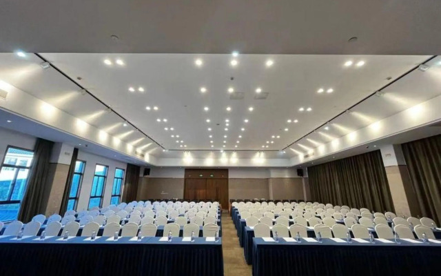 Suzhou Seclusive Tianpingshan Cultural Resort Hotel