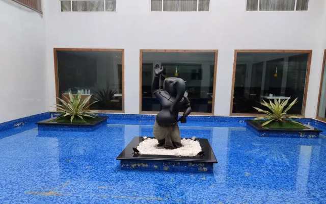 Hotel Devaragam