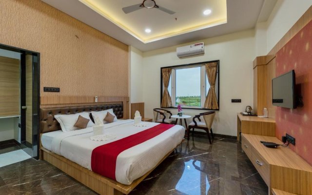 Hotel Chandradeep Regency