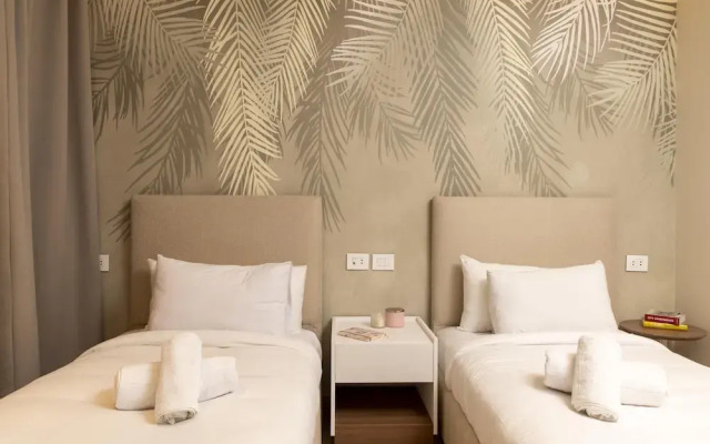 Milena  Silver Palm