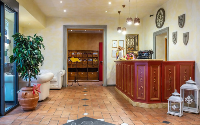 Hotel Alba Palace