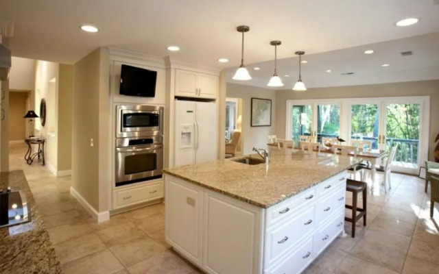 Sandhill Crane 16 by RedAwning