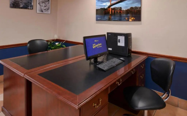 New Victorian Inn & Suites