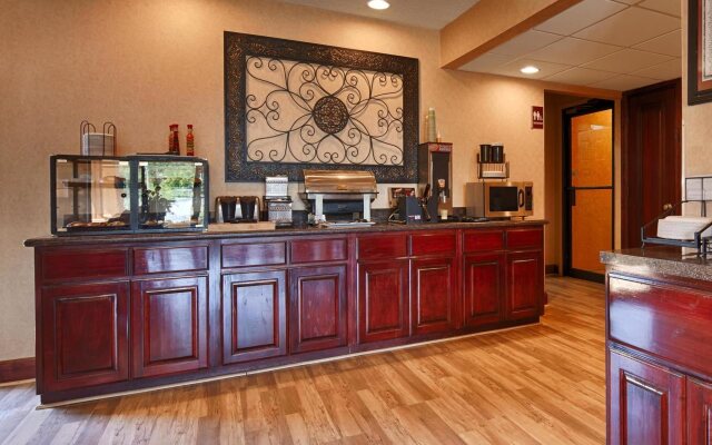 Best Western Benton Inn
