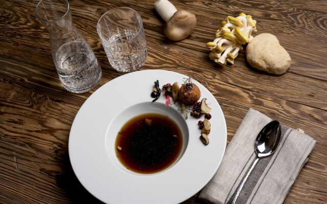 Holzfellas Hotel & Restaurant