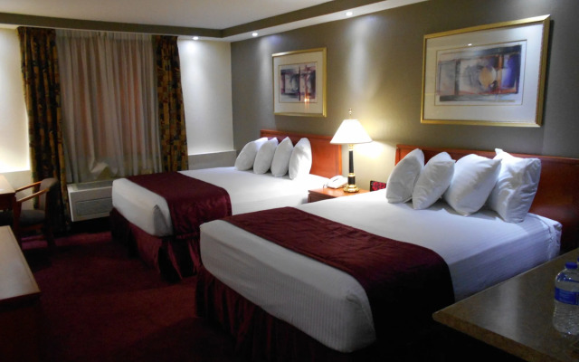 Crescent Hotel Kansas City South