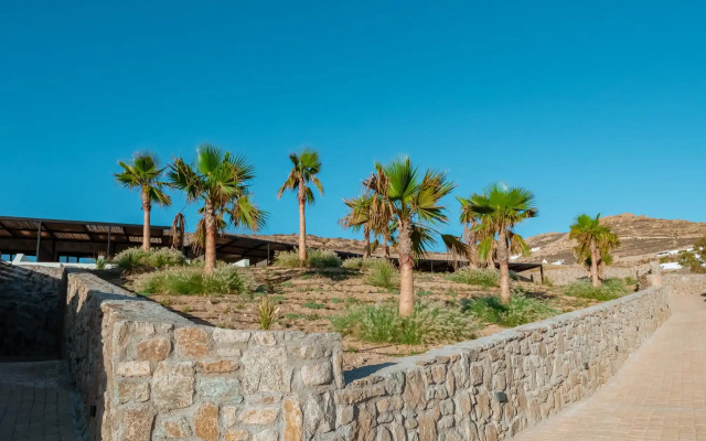 Ftelia Black Villas