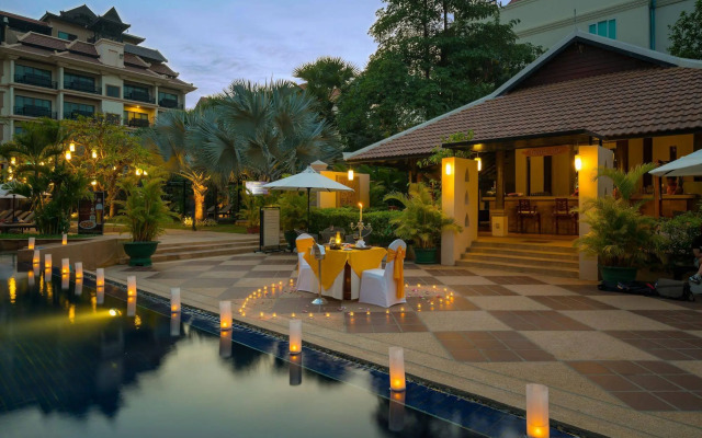 Angkor Miracle Reflection Club