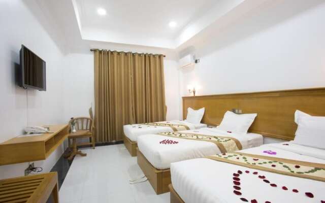 Shwe Pyi Thain Kha Hotel