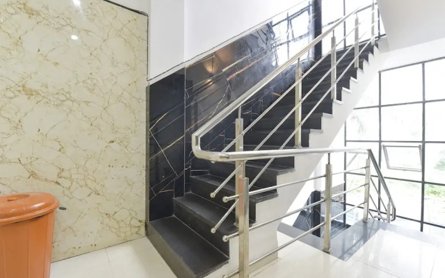 Fabhotel Utsah