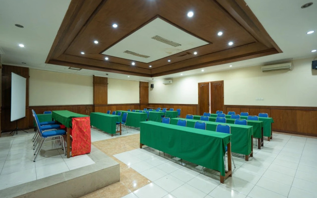 RedDoorz Plus @ Mahajaya Hotel Denpasar