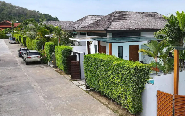 Elegant 3BR Pool Villa Coco B6 in Kamala