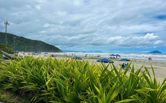 Timo Flat a Beira mar na Praia de Guaratuba SP