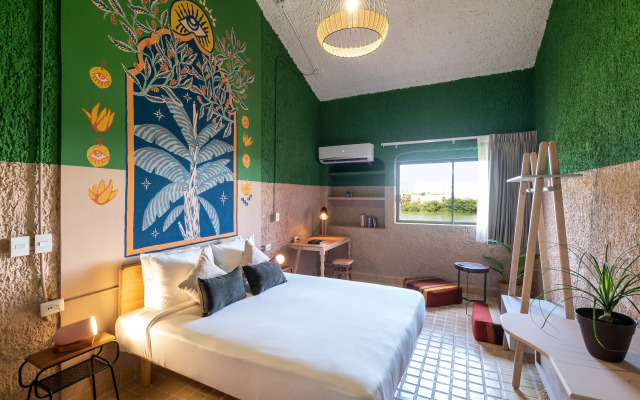 Selina Cancun Laguna Hotel Zone