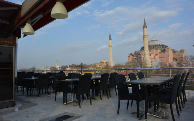 Ares Hotel Sultanahmet