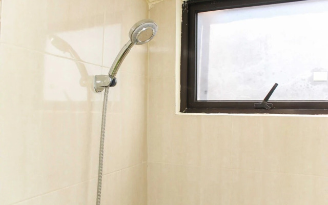Well Appointed 2Br At Meikarta Apartment