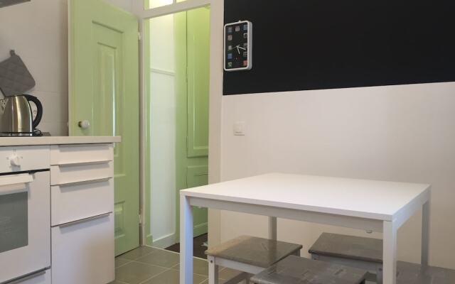 Alfama Tailor Made Green House With a View