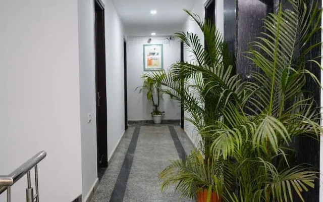 Posh Garden Inn