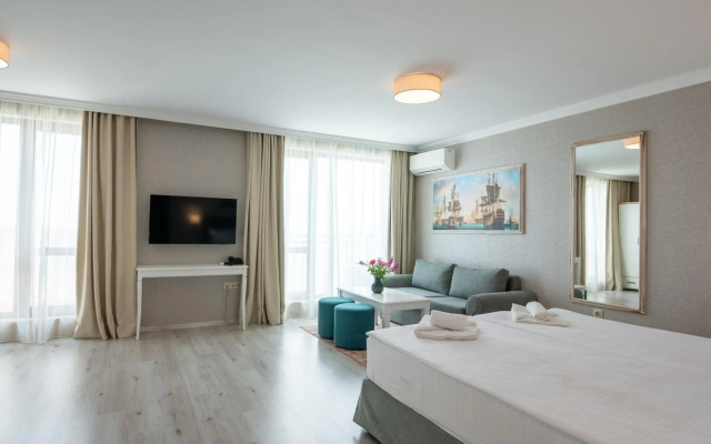 Maria Palace Complex