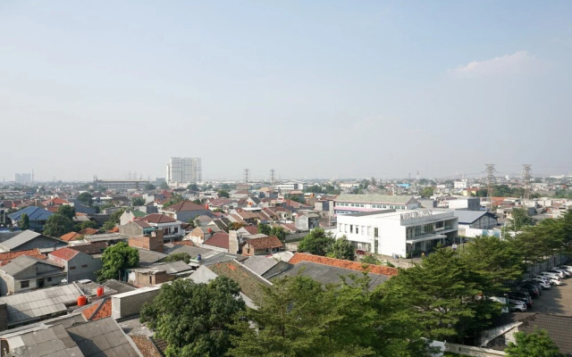 New Furnished 1br Puri Orchard Apartment