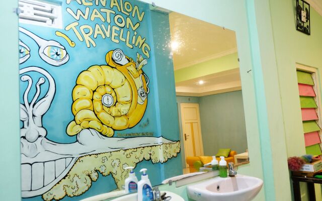 HOZ Bed and Breakfast - Hostel