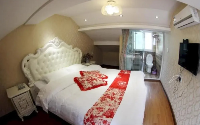 Moonover Xitang Hotel