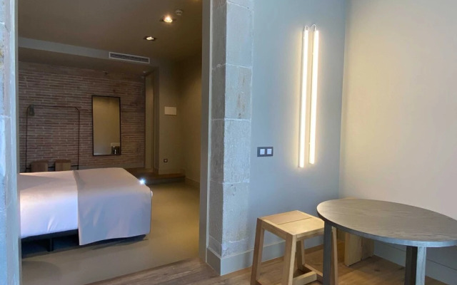 Colectia Stays Pau Claris