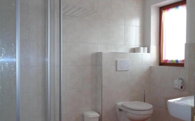 Embacher Marianne - Rotharlhof