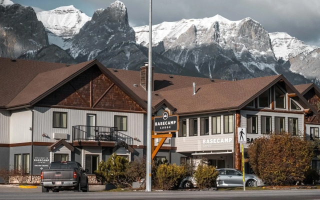 Basecamp Lodge Canmore