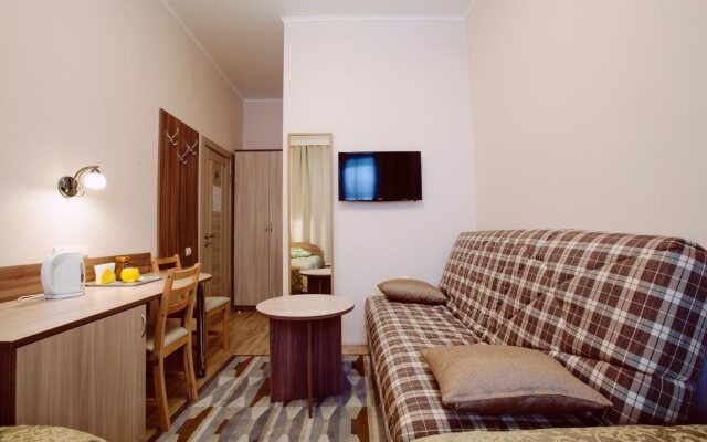 On Maroseyka Living Quarters